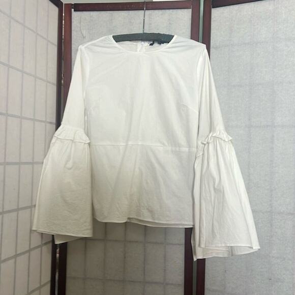 WALTER BAKER. BELL SLEEVE WITH BOW WHITE BLOUSE SIZE L‎ - Picture 1 of 7